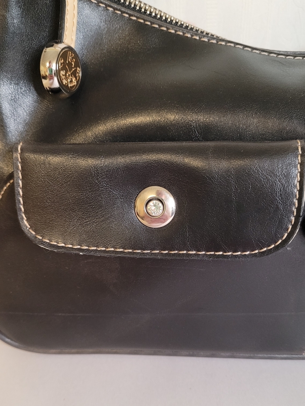 Liz Claiborne Black Shoulder Bag - Picture 4 of 14